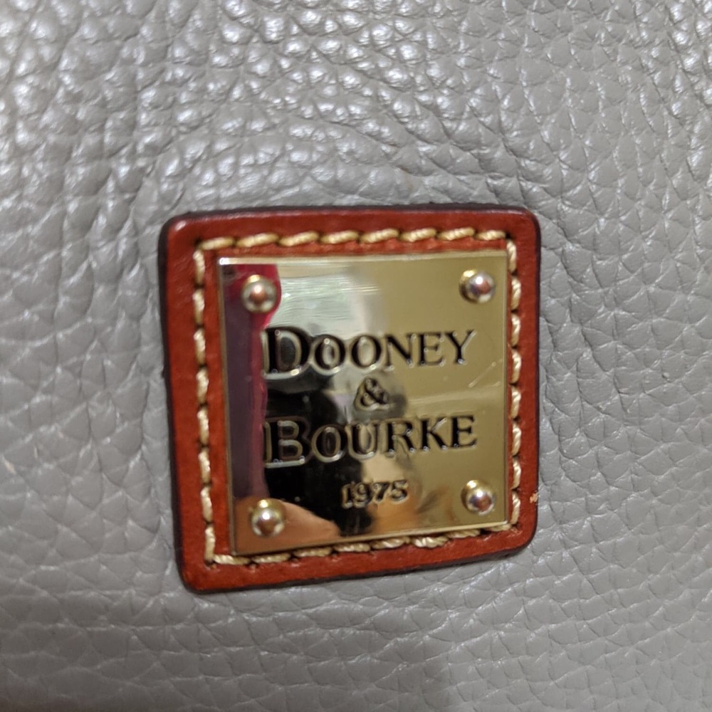 Host Pick ❤️ Dooney & Bourke Barlow bag - Picture 7 of 12